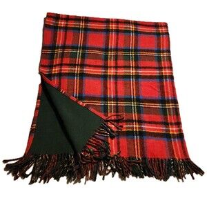 Roca Home Fleece Throw Blanket Red Tartan Plaid/Green Back Fringe 50"X67"